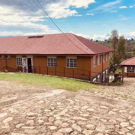 Yes Hostel Fort Portal Eksteriør bilde