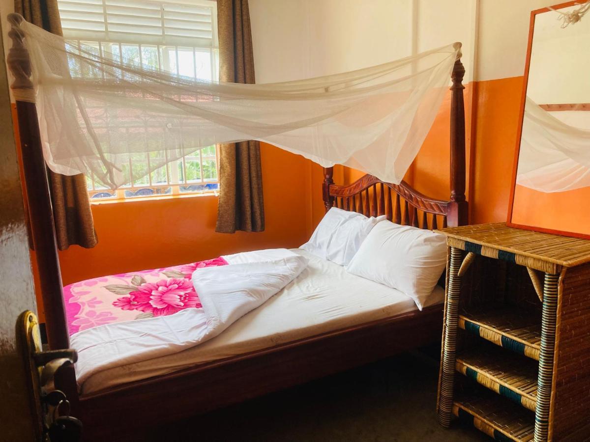 Yes Hostel Fort Portal Eksteriør bilde
