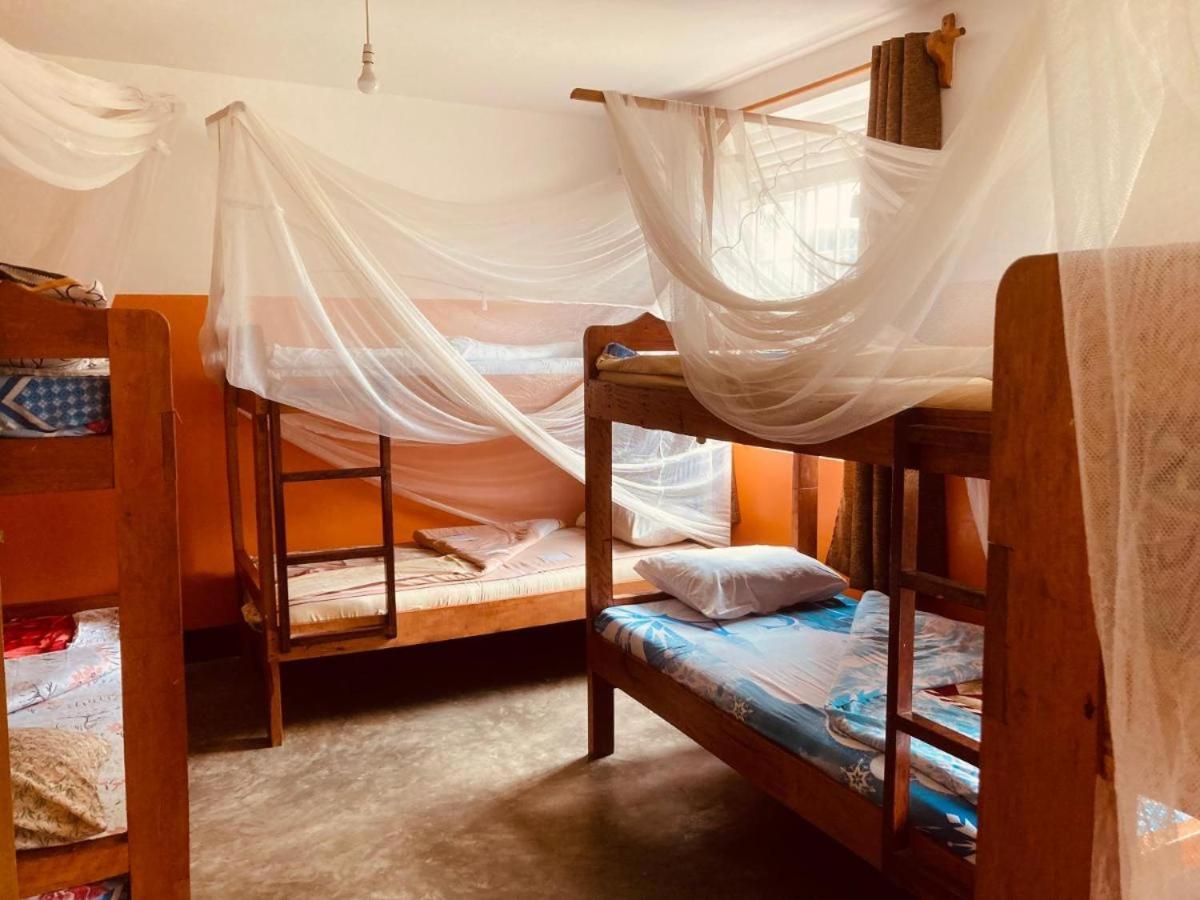 Yes Hostel Fort Portal Eksteriør bilde